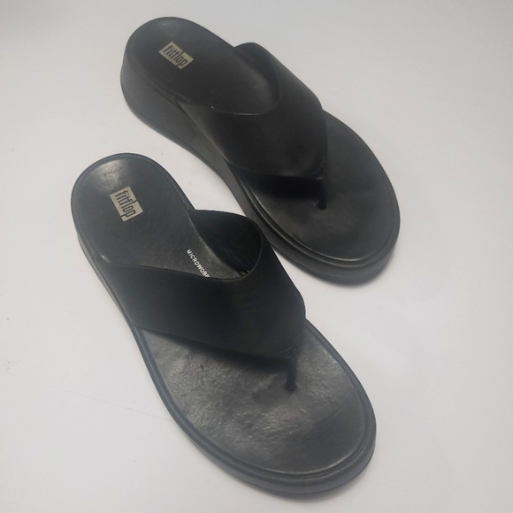Fitflop Black Wedge Sandals Size 8